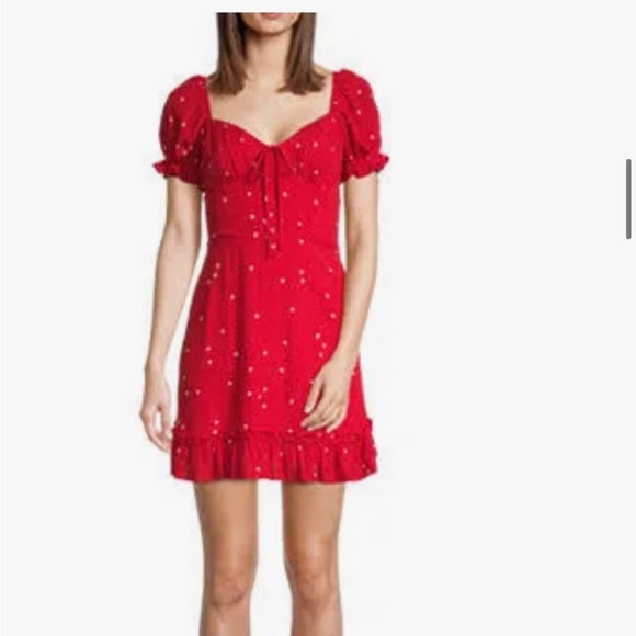Size‎ 3 B. Smart juniors short sleeved red heart dress - Picture 1 of 5